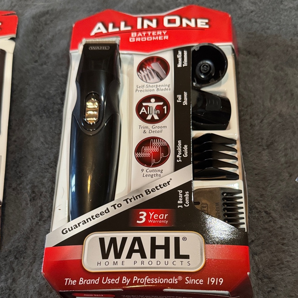 All in one battery groomer